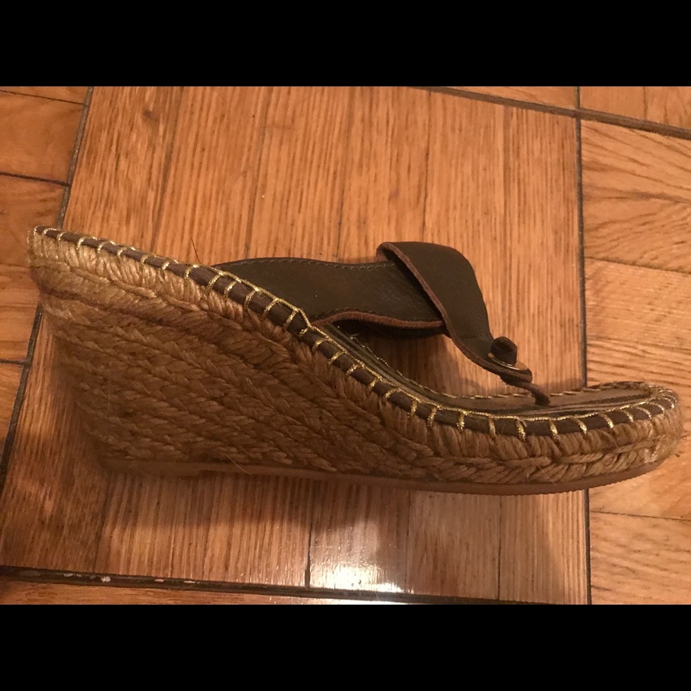 Burberry Brown Leather w/gold trim Espadrilles - Picture 6 of 6